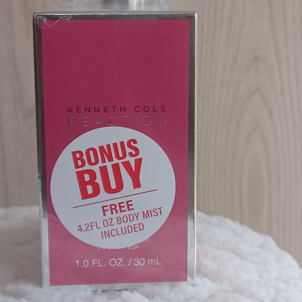 Kenneth Cole Reaction Perfume/Body Mist